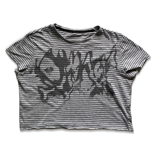 STRIPED SKULL SHAPE T-SHIRT